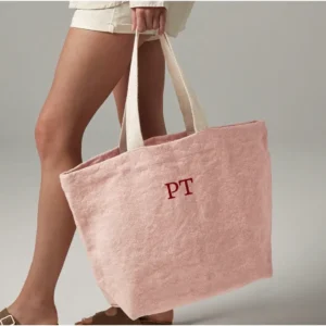 Bolsa de playa de yute grande con iniciales bordadas en burdeos