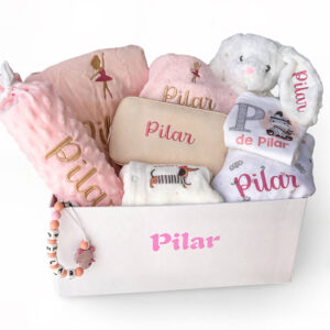 Canastilla nacimiento personalizada con el nombre del bebe