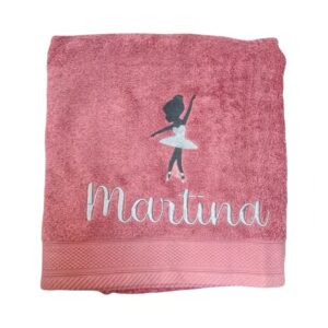 toalla bordada para bebés y niños con nombre y dibujo a tu gusto