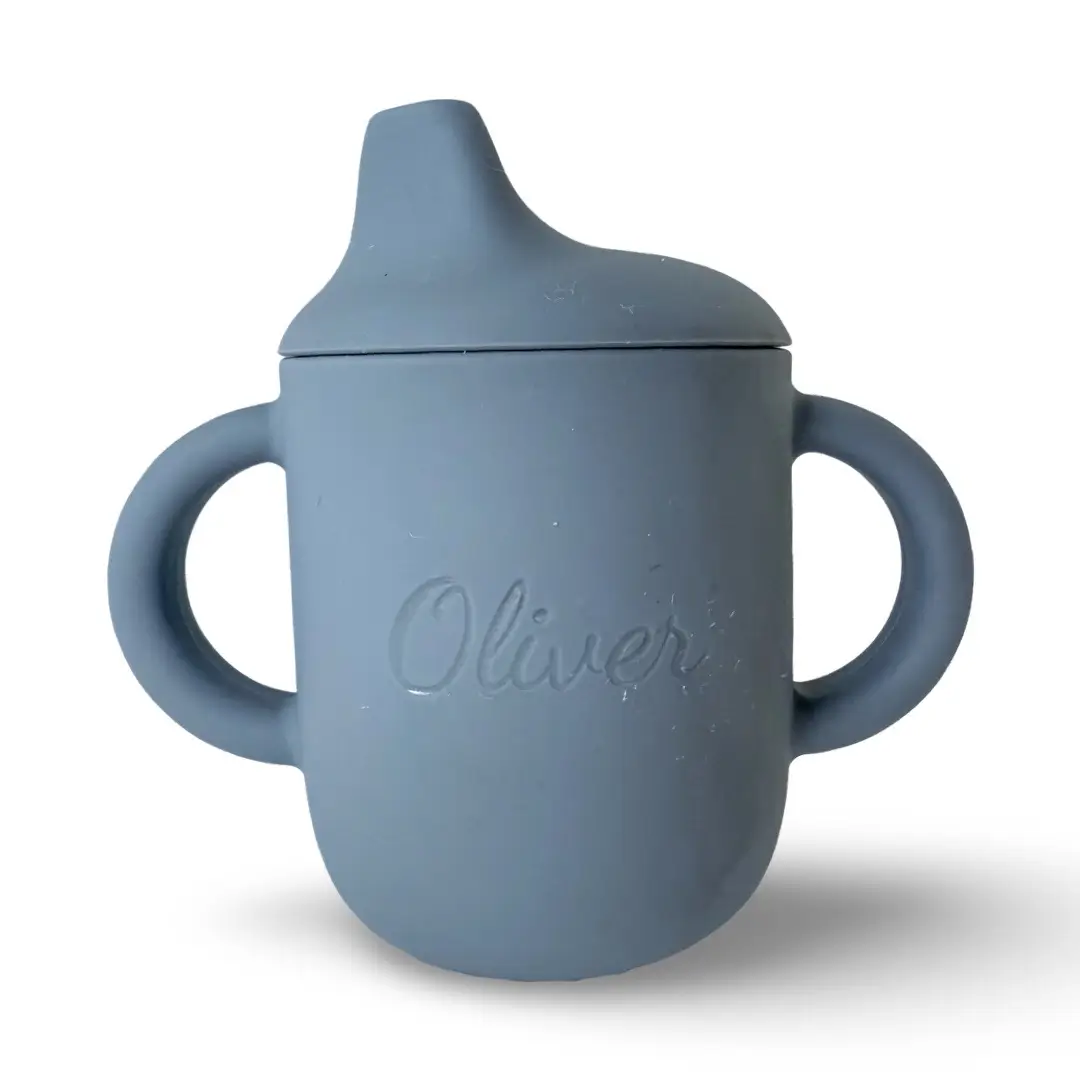 Cocholate | Inicio taza antiderrames personalizada con el nombre de Oliver
